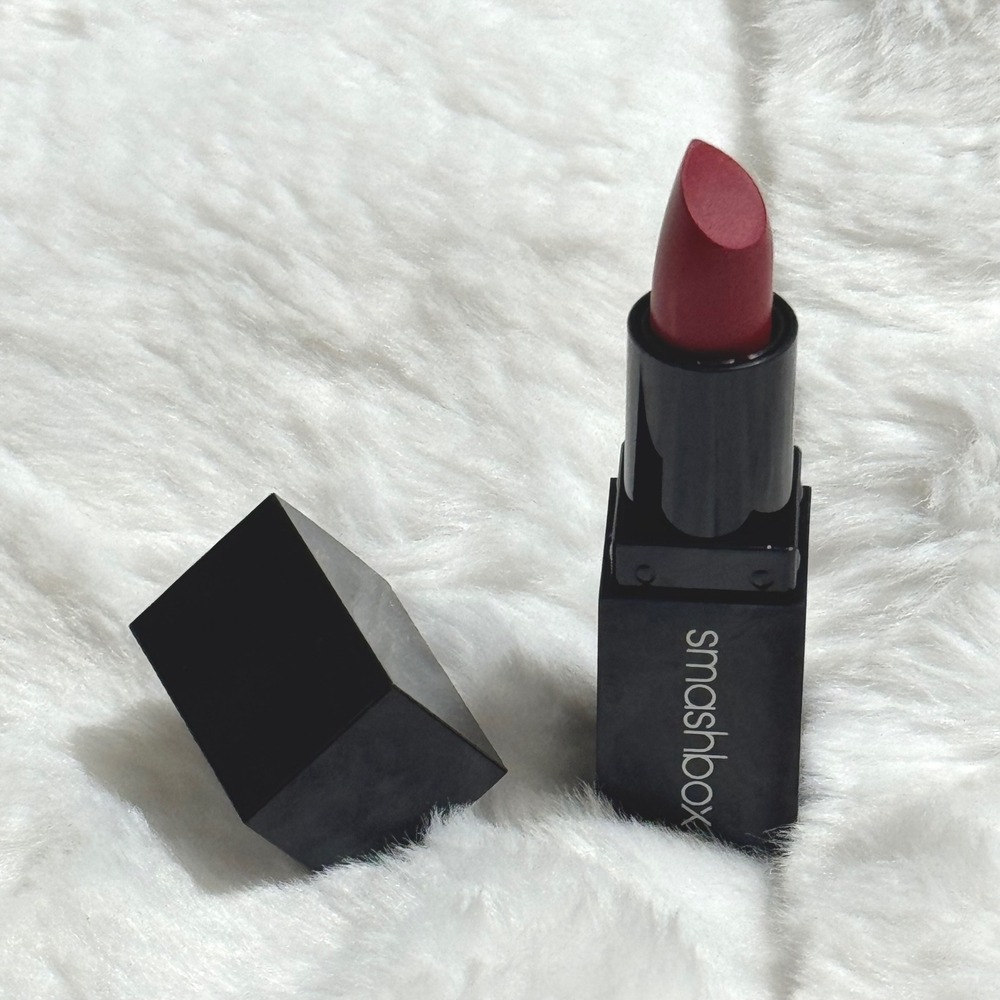 Smashbox Be Legendary Mini‎ Lipstick Legendary True Red Creamy Matte Finish B27